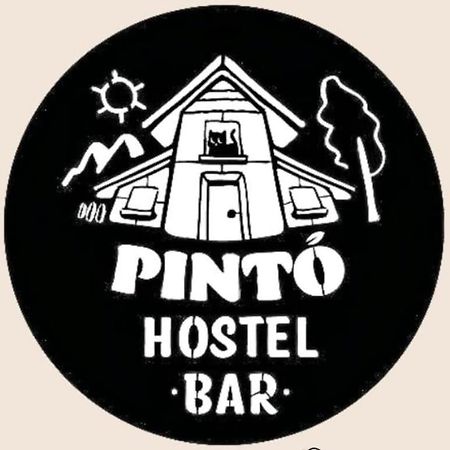 Pinto Casa Hostel & Bar Esquel Esterno foto